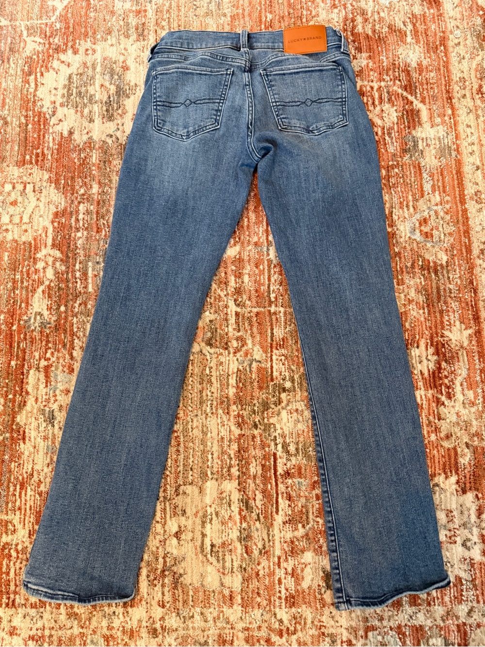 Lucky Brand Women's Sweet Mid-Rise Straight-Leg Jeans in Classic Blue - Picture 2 of 2